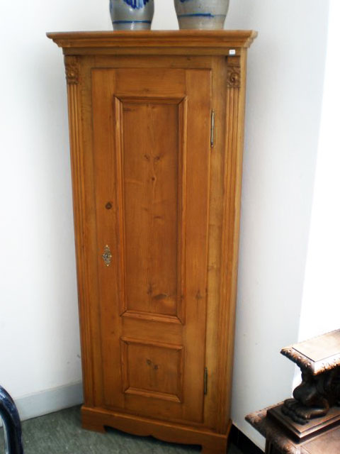 Eckschrank