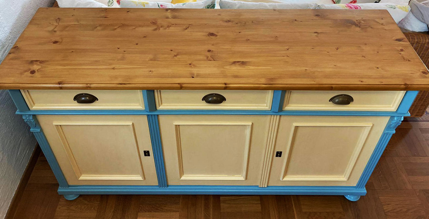 Sideboard