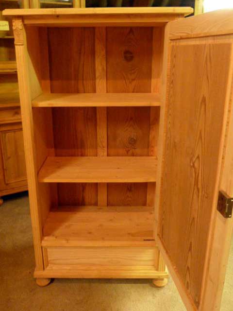 Kleiner Schrank