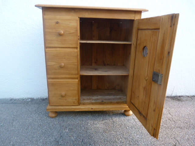 Brotschrank