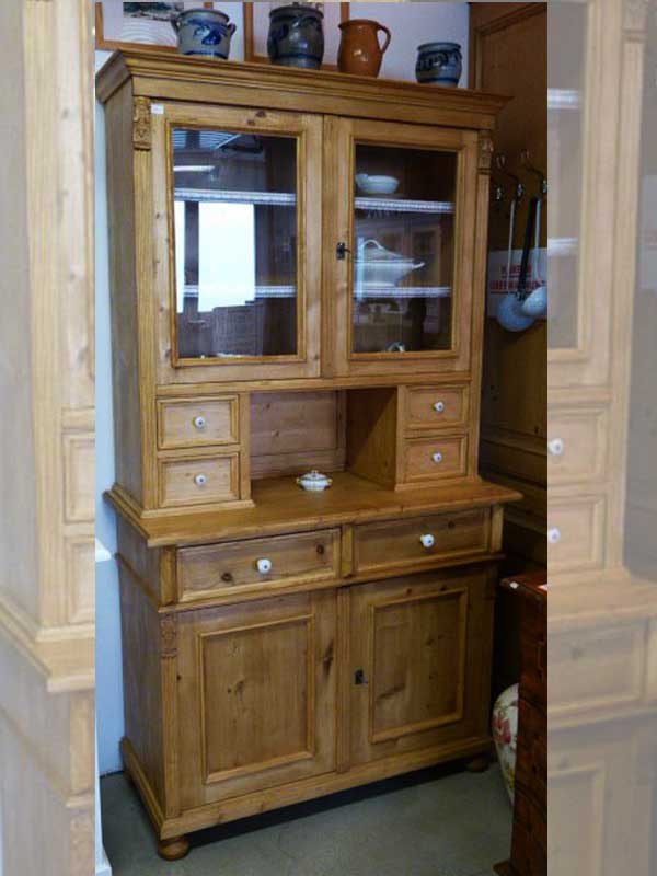 Küchenschrank