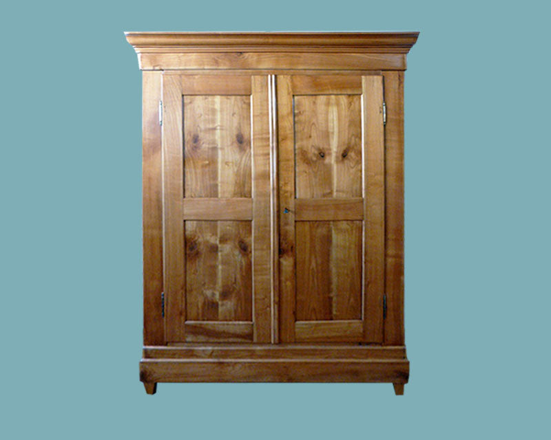 Kirschbaum-Schrank