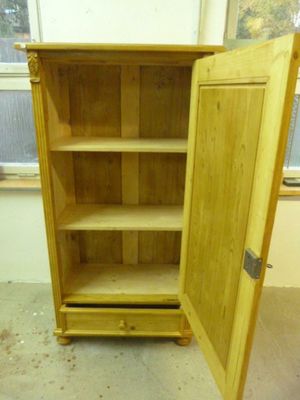 halbhoher Schrank
