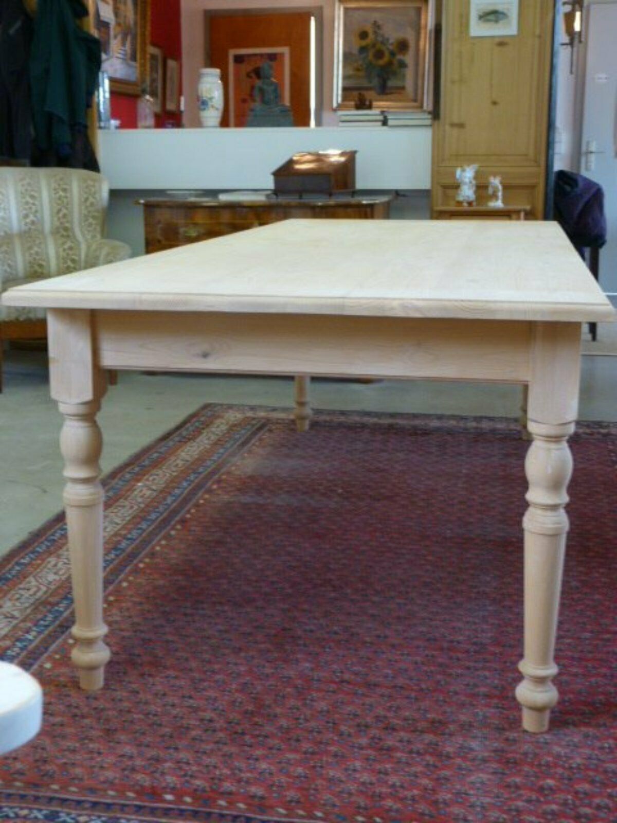 Großer Tisch