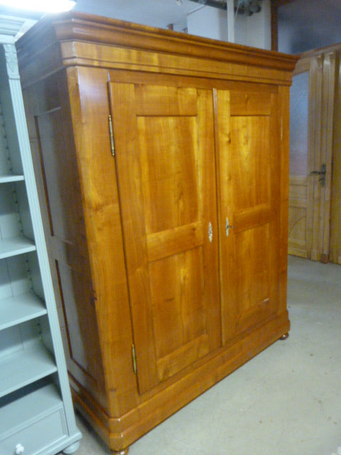 Biedermeier-Schrank