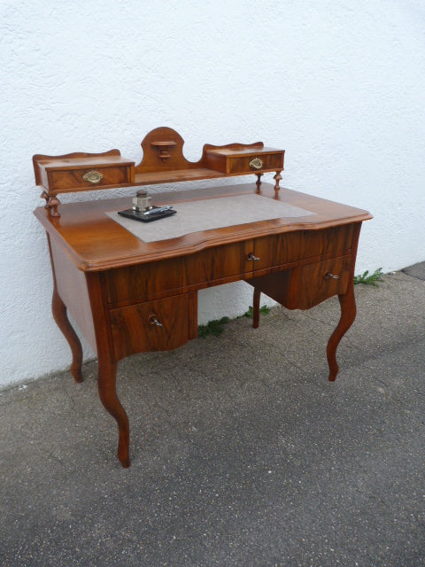 Damenschreibtisch