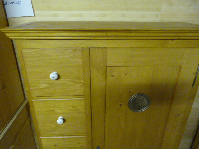 Brotschrank
