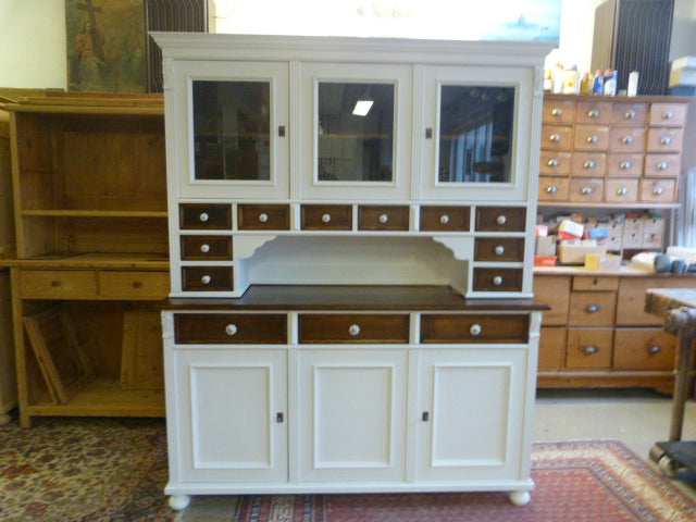 Antikes Küchenbuffet Tannenholz massiv, Weiß & Nussbaumoptik | Art.-Nr. 0