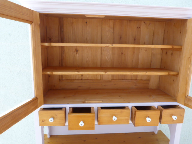 Küchenschrank
