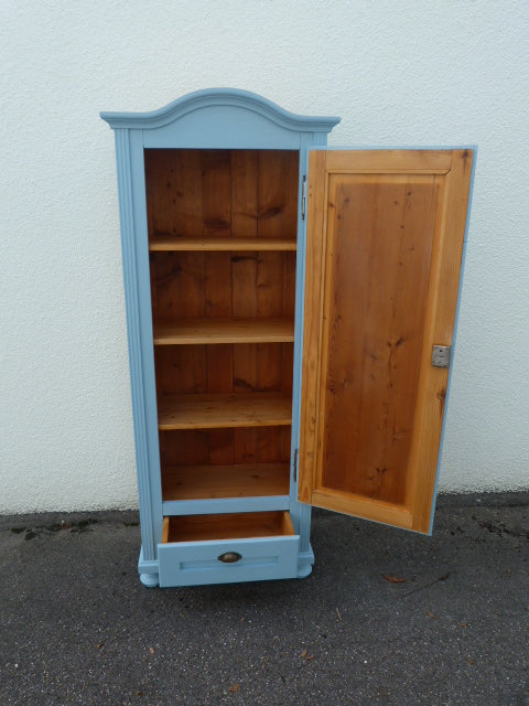 schrank (0142)