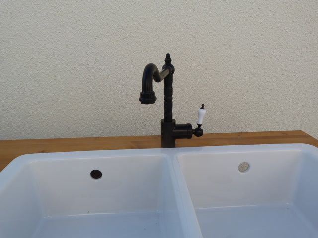 Waschtischunterschrank