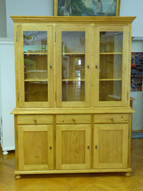Küchenschrank