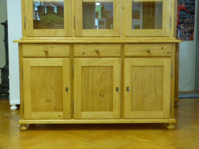 Küchenschrank