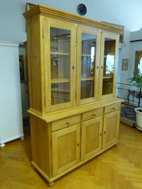 Küchenschrank