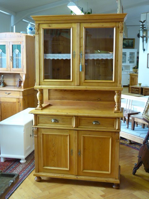 Küchenschrank