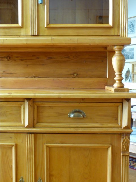 Küchenschrank