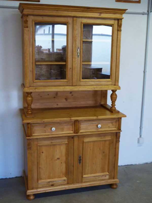 Küchenschrank
