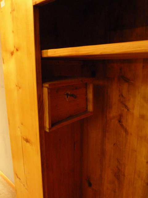 Schrank