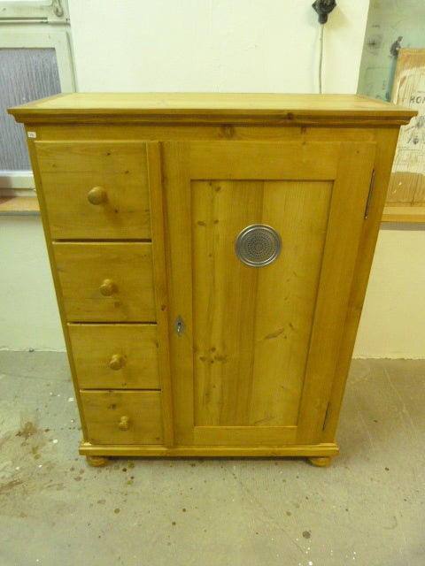 Brotschrank