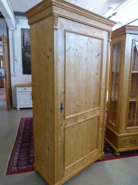 Schrank