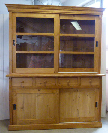 Küchenschrank