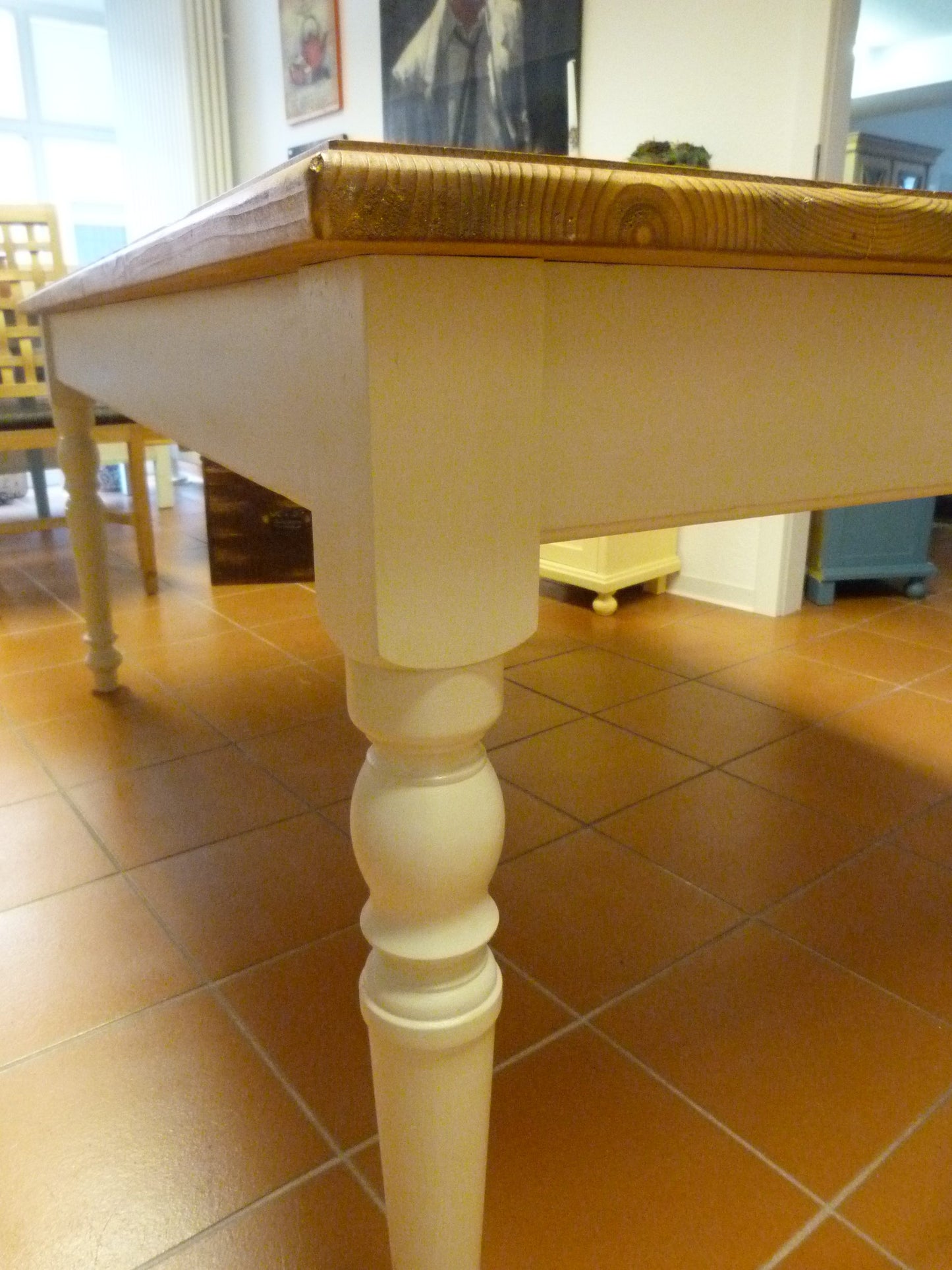 Tisch im Landhausstil