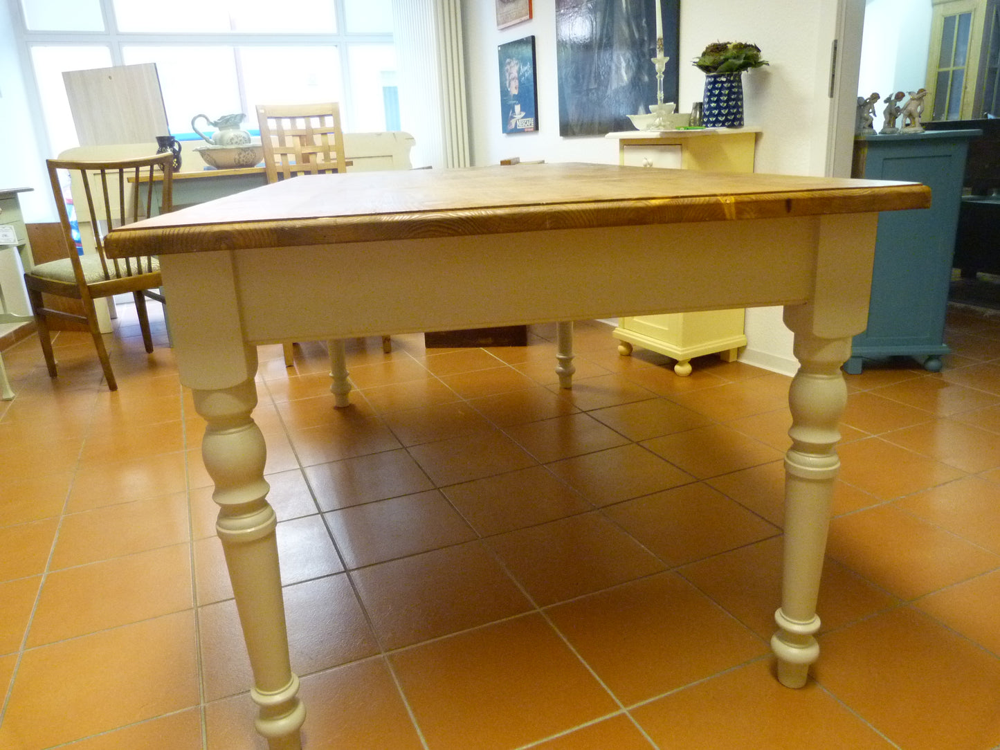 Tisch im Landhausstil