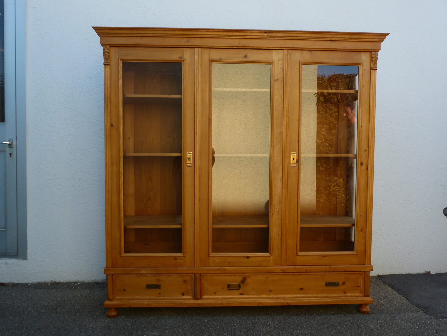 Landhaus-Vitrine