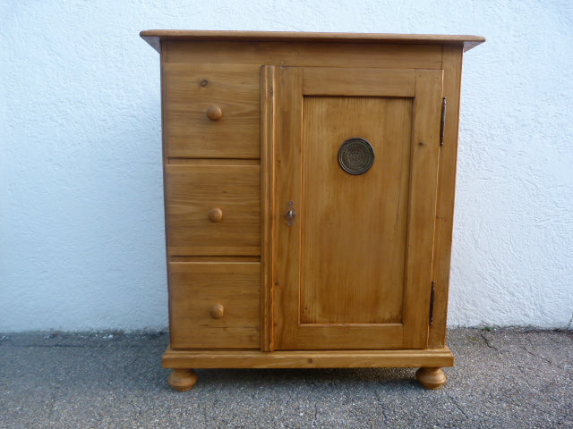 Brotschrank