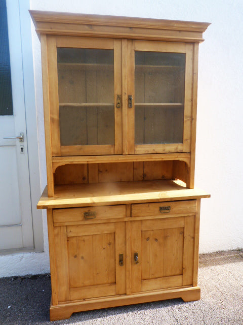 Küchenschrank um 1900