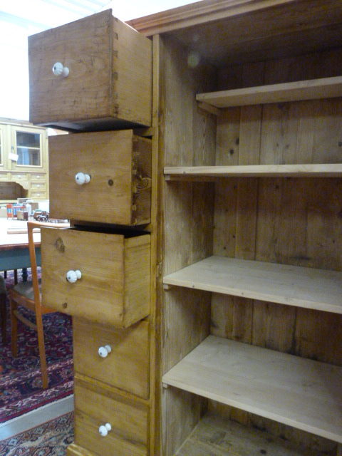 Brotschrank