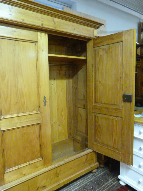 Schrank