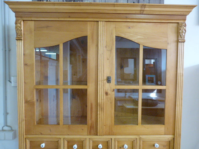 Küchenschrank