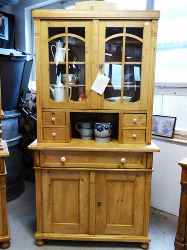 Küchenschrank